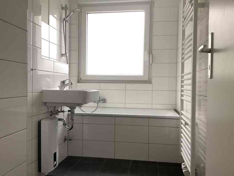 3 Zimmer-Wohnung mit Balkon im modernisierten Wohnhaus in Schildesche zu vermieten